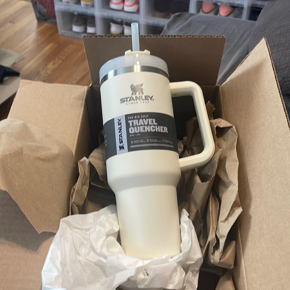 Stanley 40oz Cream Tumbler
